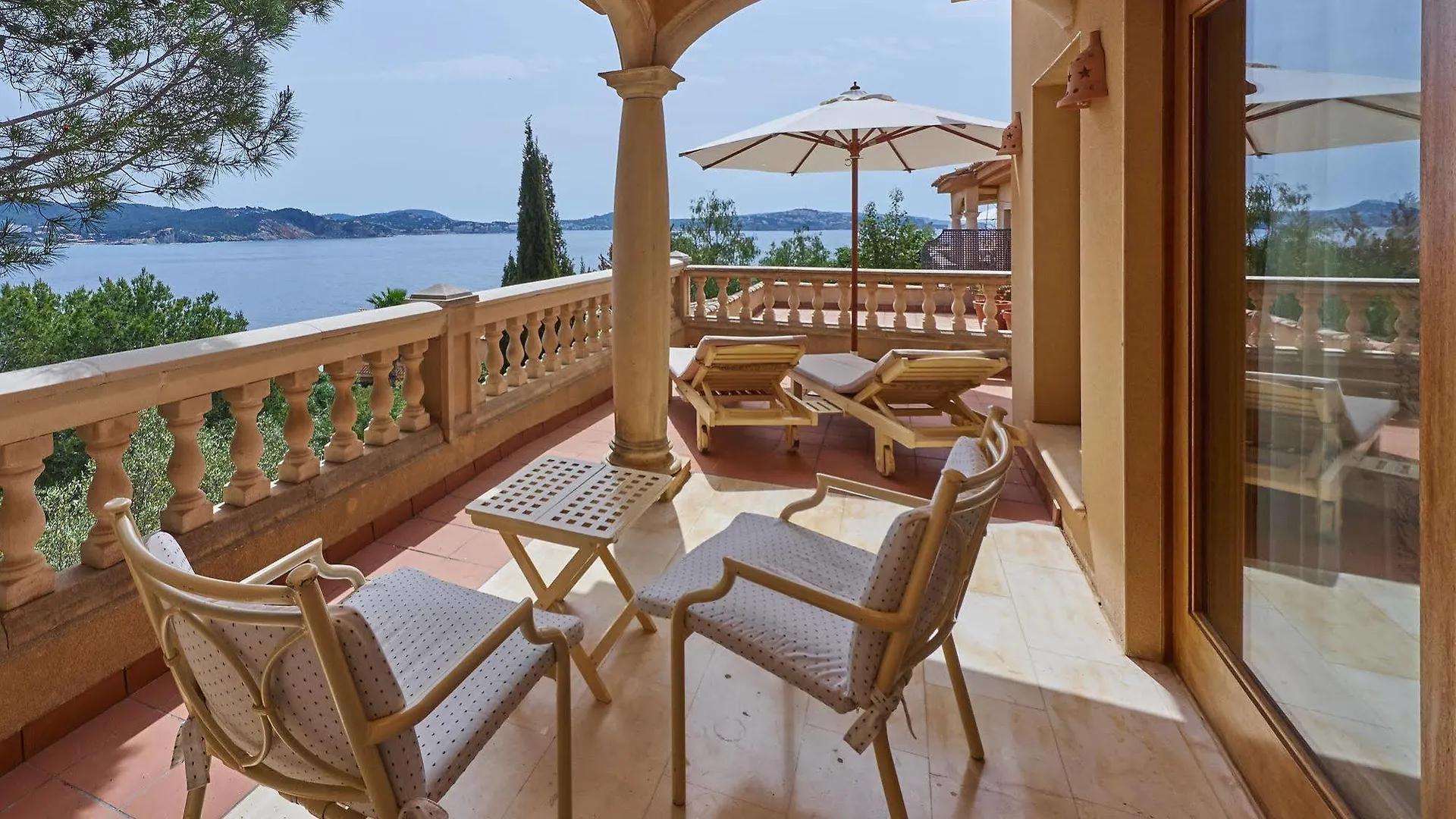 Hotel Petit Cala Fornells Peguera