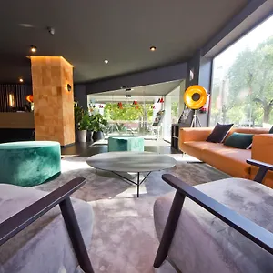 Hotel Atenea Valles