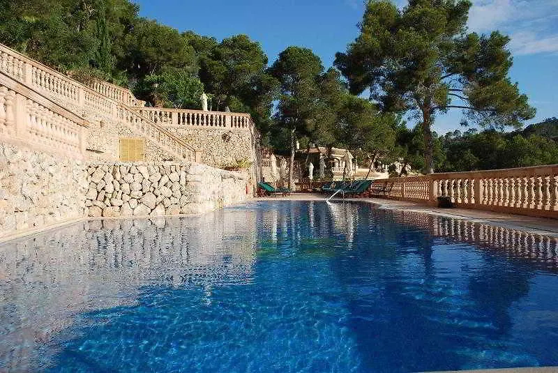 Hotel Petit Cala Fornells Пегера