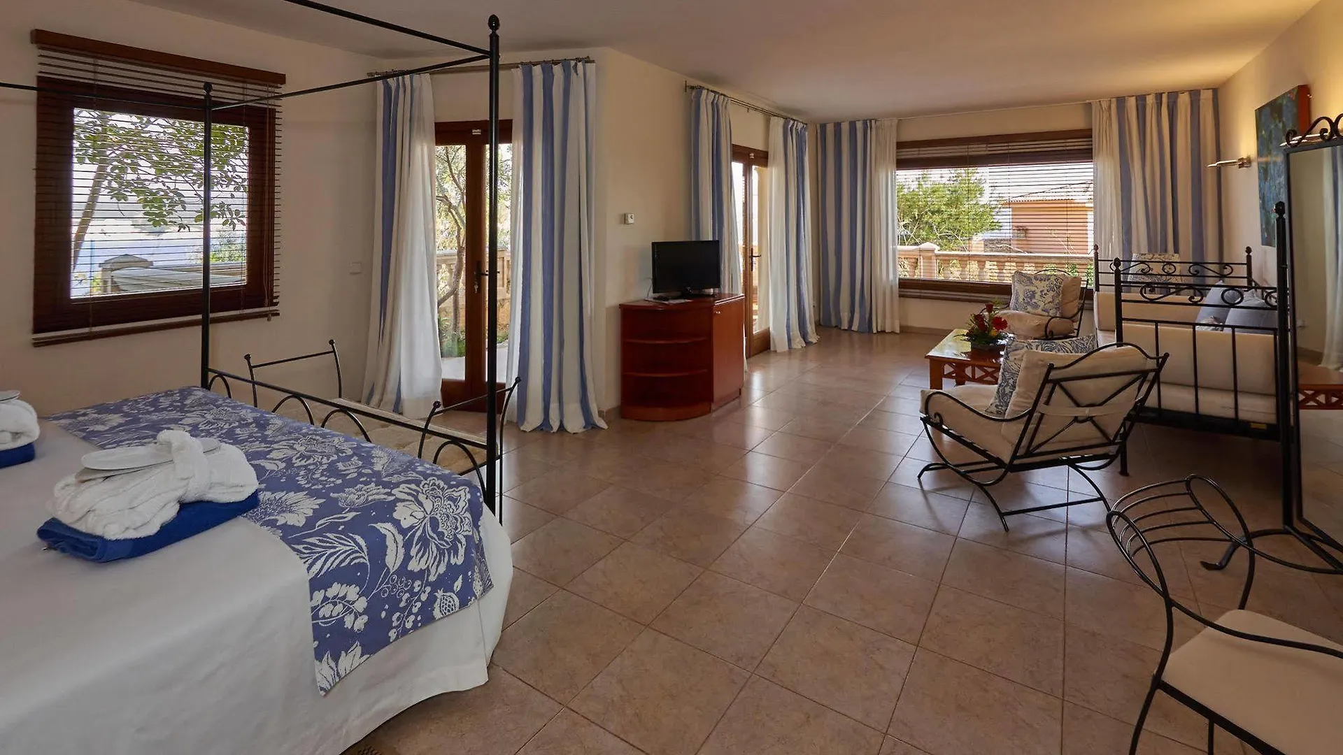 פגוארה Hotel Petit Cala Fornells