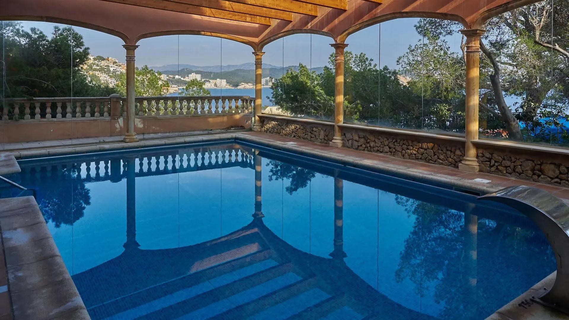 Hotel Petit Cala Fornells Пегера Испания