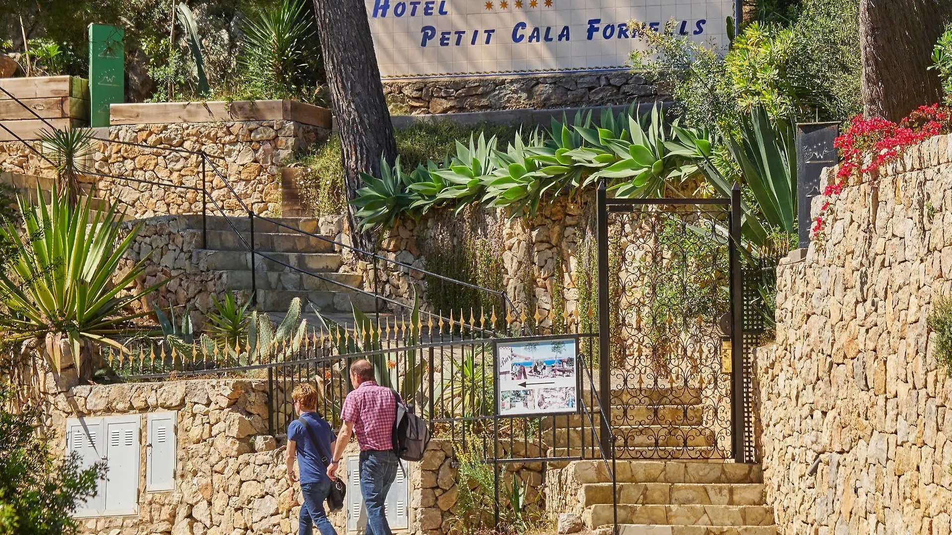 Hotel Petit Cala Fornells Пегера