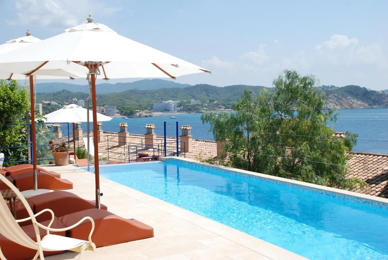 פגוארה Hotel Petit Cala Fornells ספרד