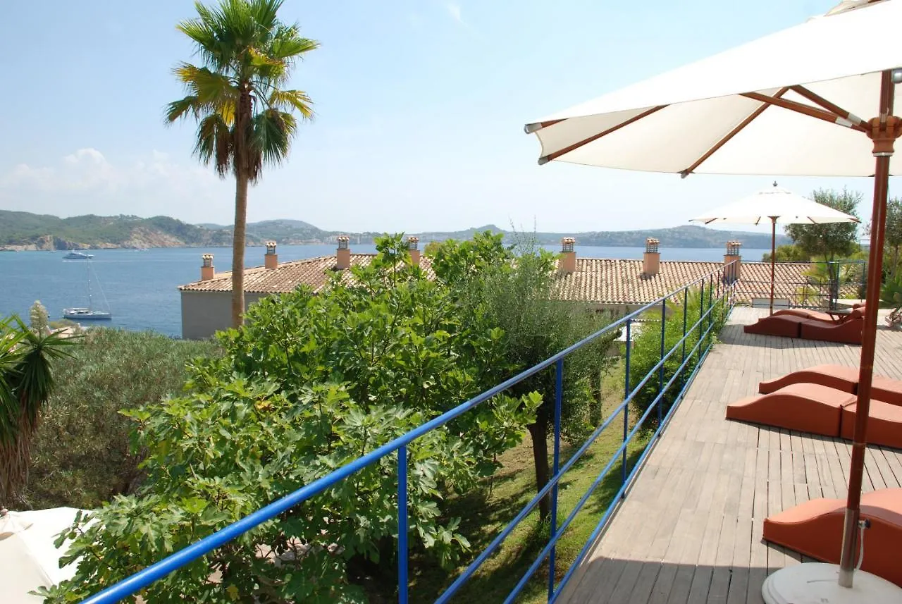 פגוארה Hotel Petit Cala Fornells ספרד