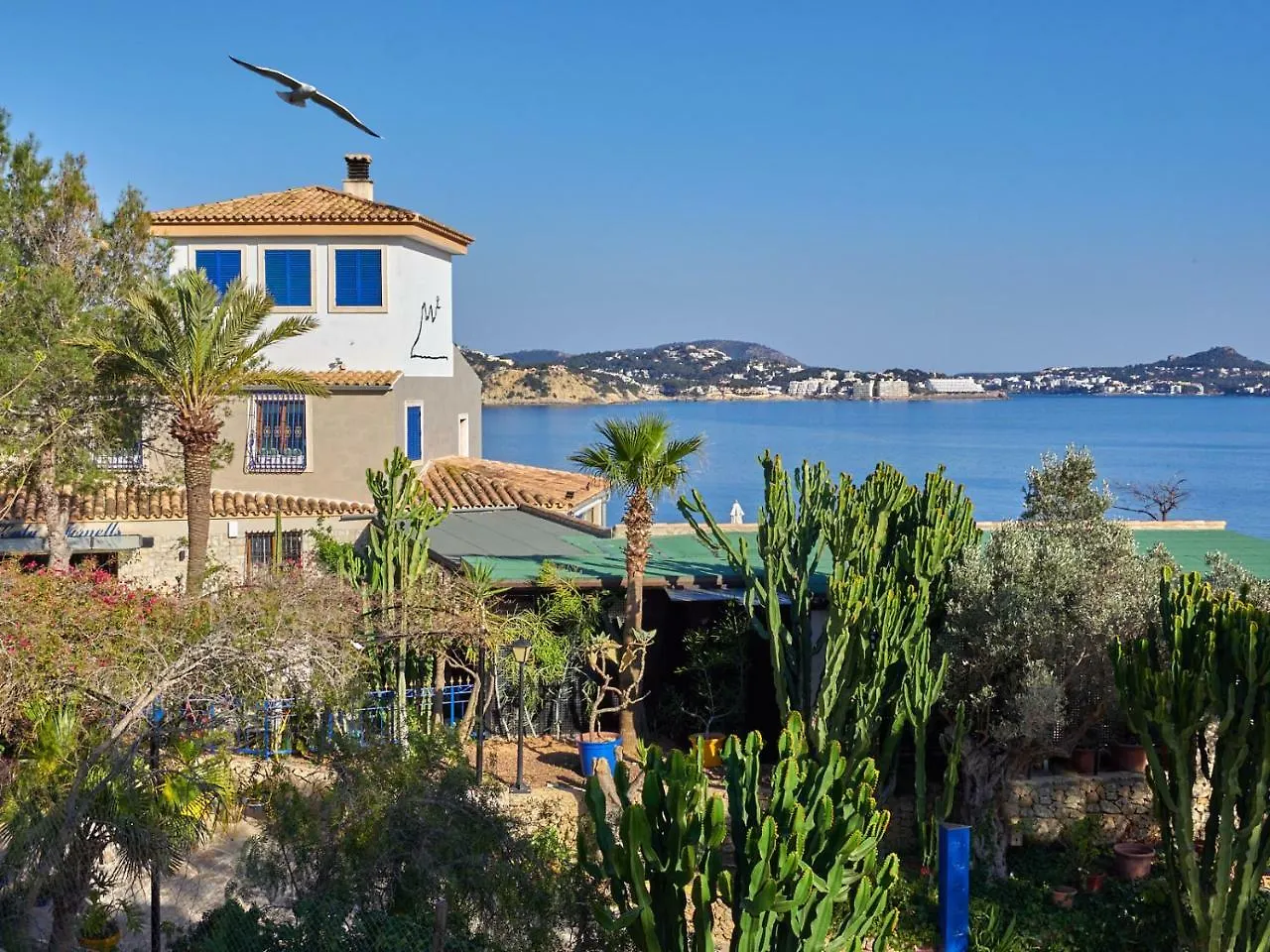 Hotel Petit Cala Fornells Пегера
