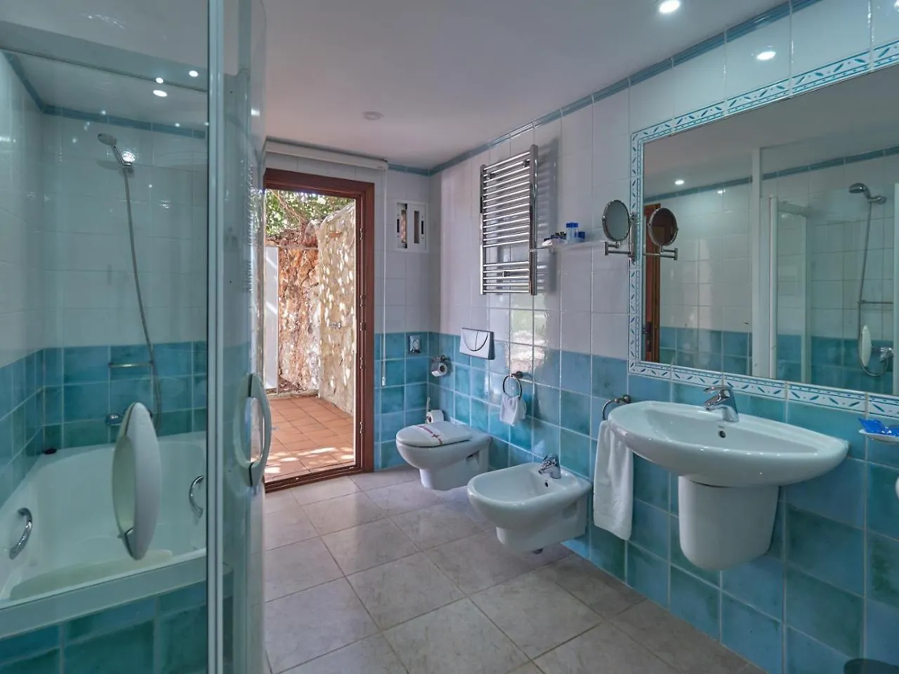 Hotel Petit Cala Fornells Peguera
